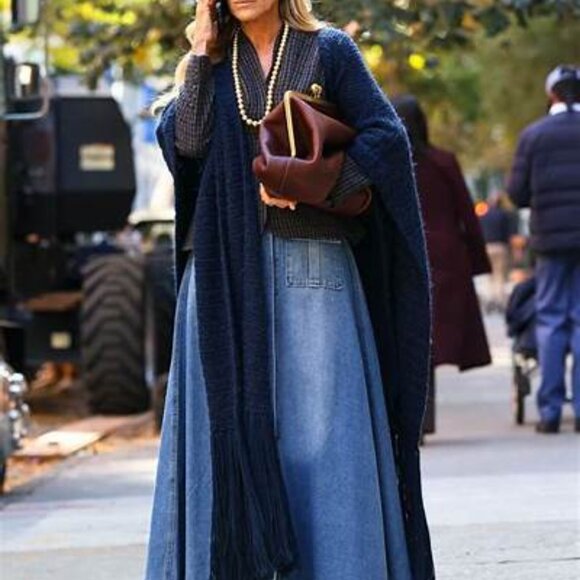Coach Large Kisslock Frame Designer Crossbody (As worn by Carrie Bradshaw) - Picture 1 of 6